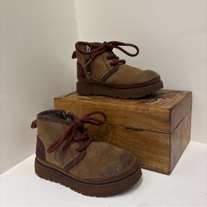 UGG KIDS NEUMEL II FASHION BOOTS WEATHER GRIZZLY Size 10